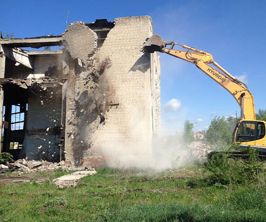Демонтаж зданий в Энгельсе и  Саратовской области